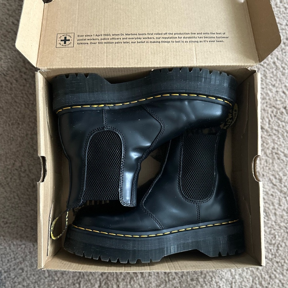 Smooth Leather Platform Chelsea Boots Women’s Size 8 - Picture 5 of 6